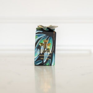 WW - Honey Bee: Salted Caramel with Macadamia (box of 24x 28g)