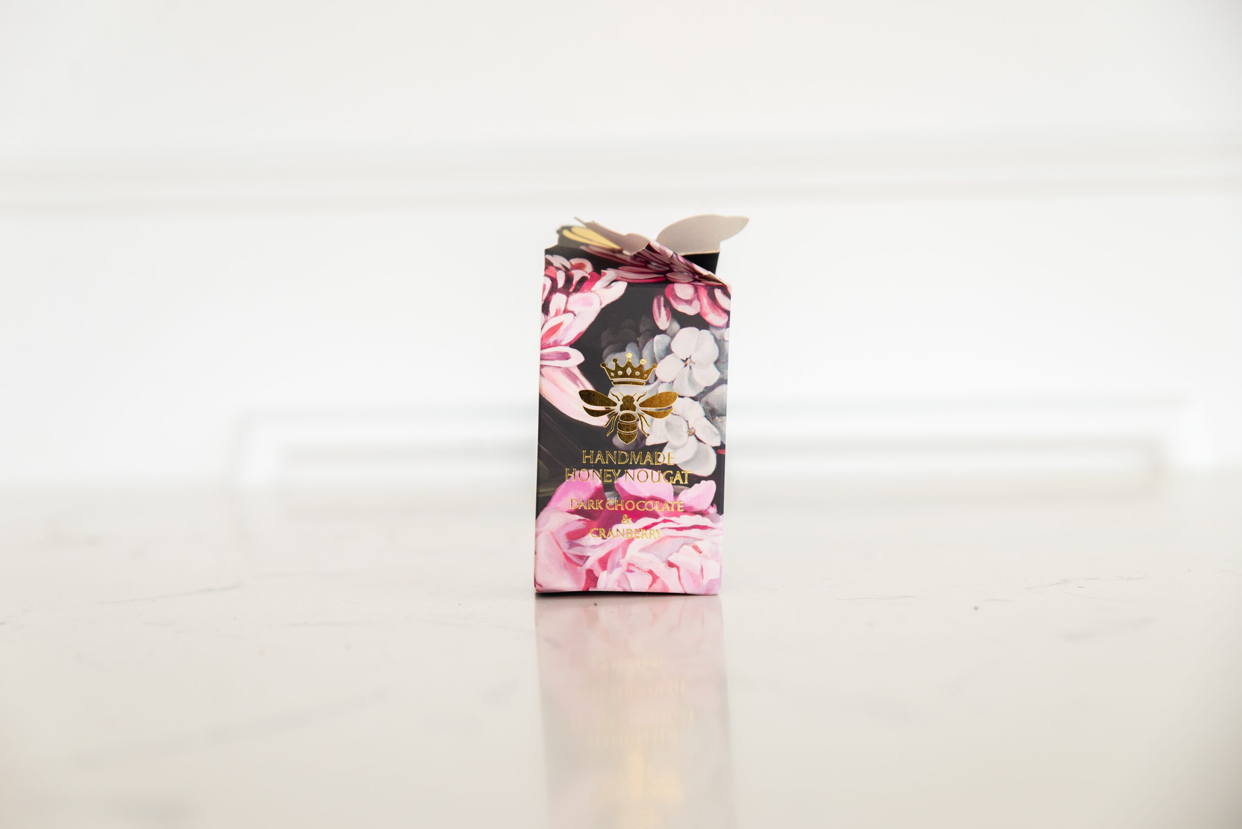 WW - Honey Bee: Chocolate Cranberry (box of 24x 28g)